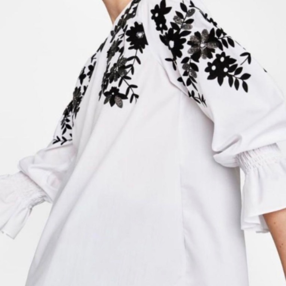 Zara Black Floral Embroidered White Top